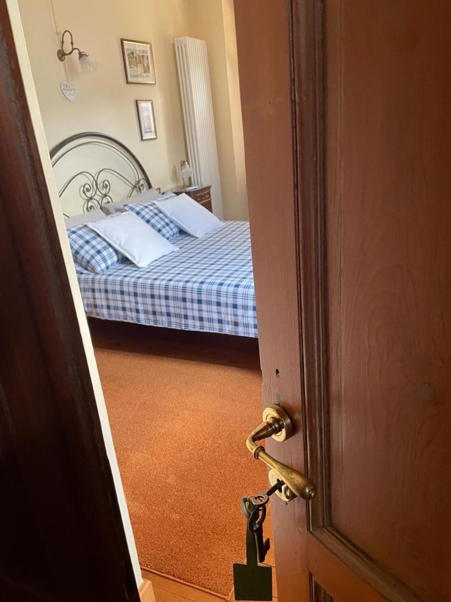 Dimora Fiorita Senior My Holiday Home Varallo Εξωτερικό φωτογραφία